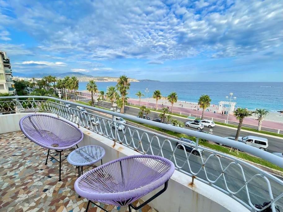 Beach Front, Superbe Appartement Pour 4 Personnes Nizza Exterior foto