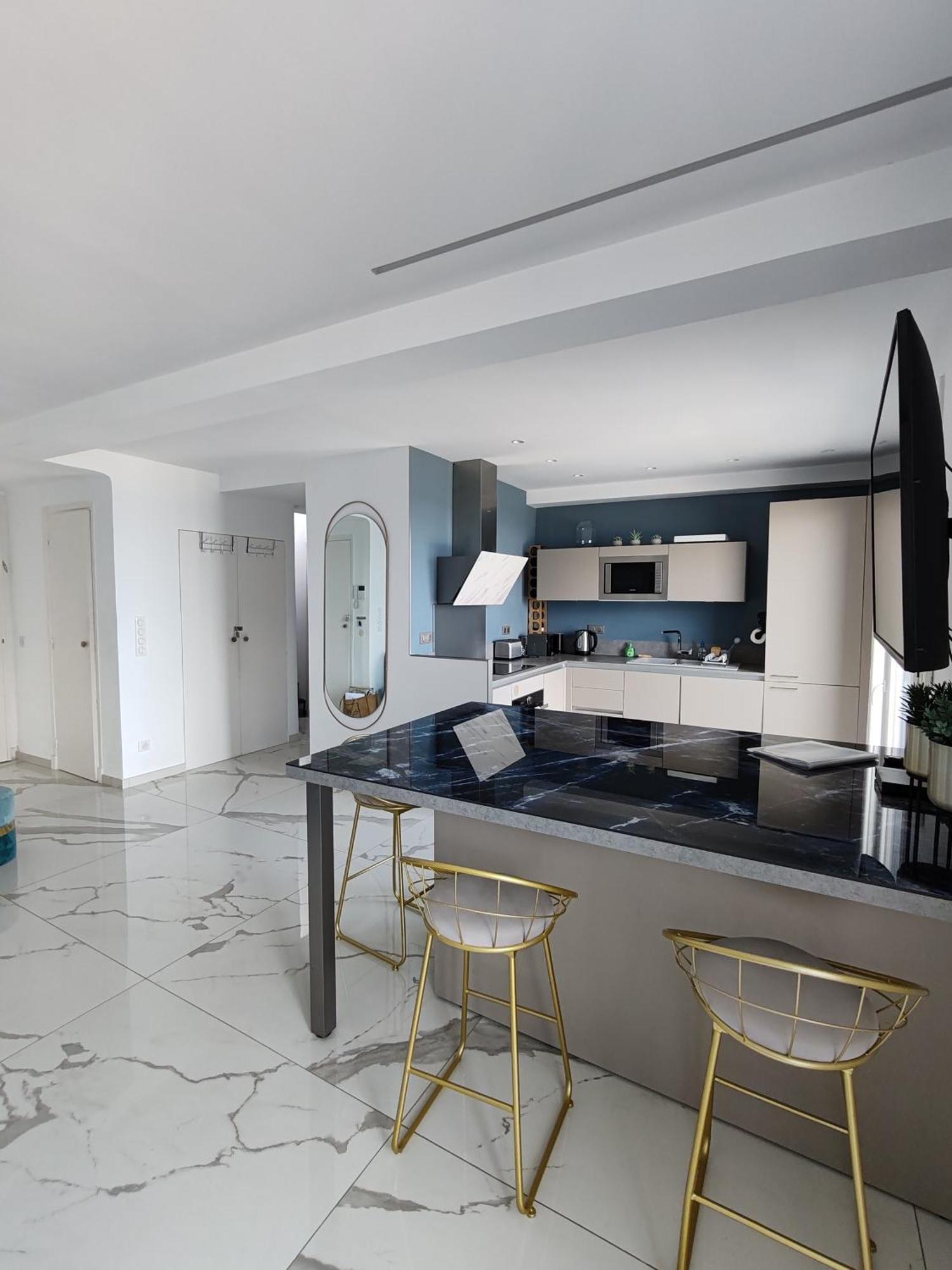 Beach Front, Superbe Appartement Pour 4 Personnes Nizza Exterior foto